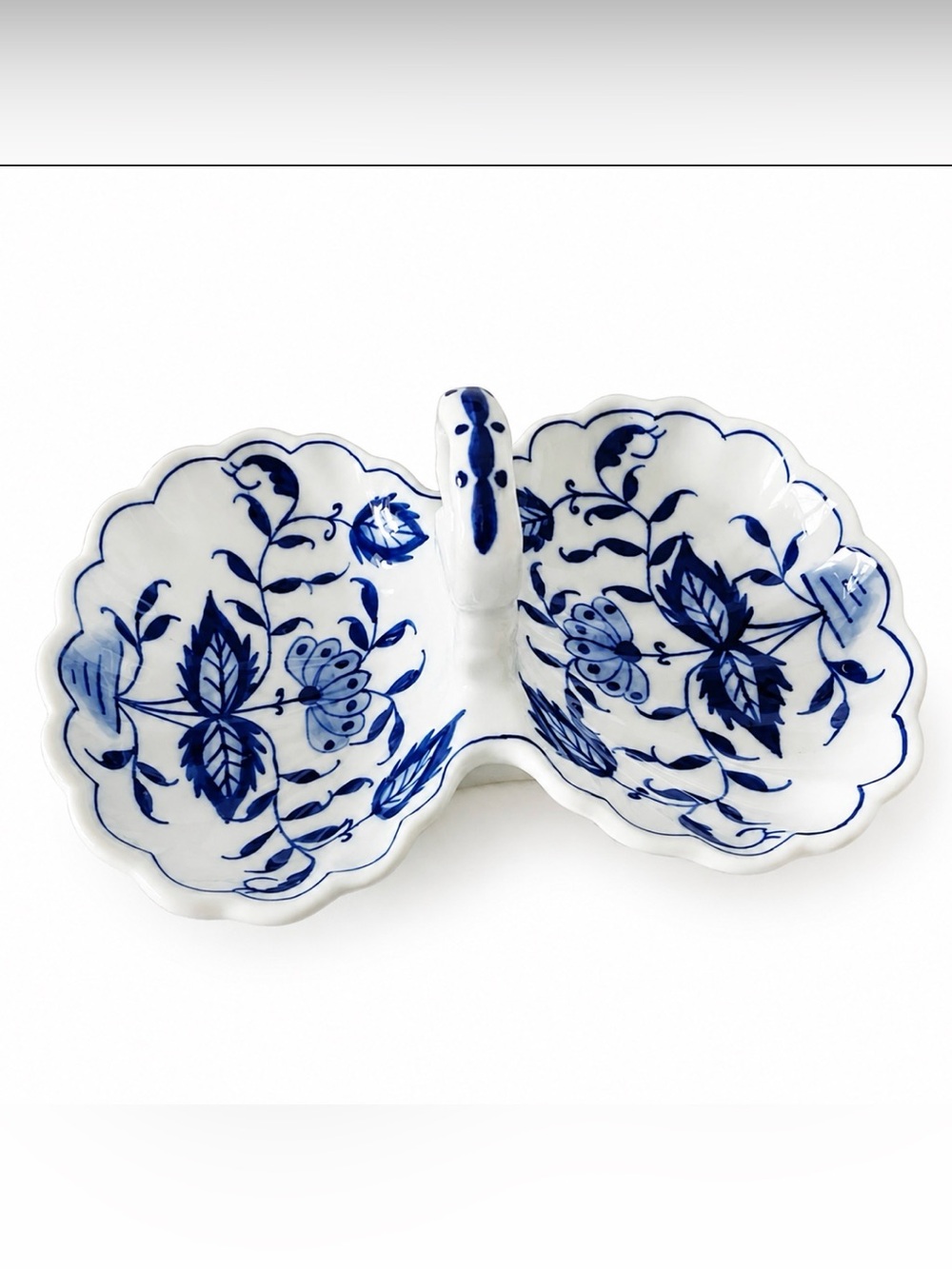 EUC Porcelain Double Sided Trinket/Candy Dish Blue & White Floral Flowers Vine - Picture 3 of 9